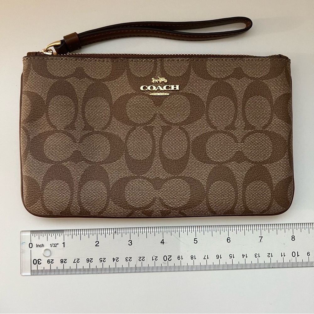 Coach wristlet - Picture 2 of 4